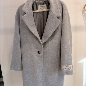 Wilfred Light Gray Trench Coat